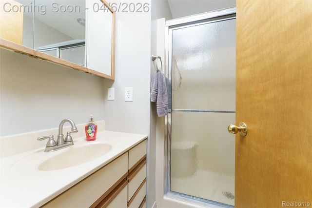 12921 Ann Lynn Drive, Green Oak Township, MI 48178