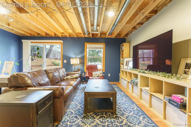 12921 Ann Lynn Drive, Green Oak Township, MI 48178