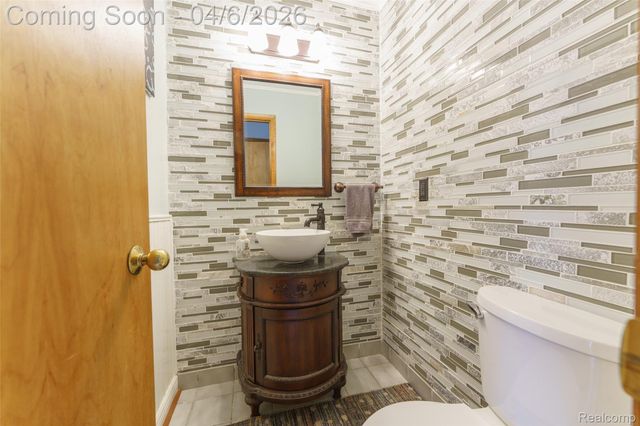 12921 Ann Lynn Drive, Green Oak Township, MI 48178