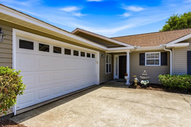 9676 Eaddy Ln., Murrells Inlet, SC 29576