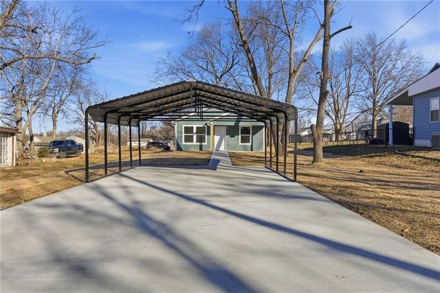 217 Polk Street, Warrensburg, MO 64093