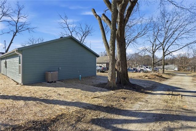 217 Polk Street, Warrensburg, MO 64093