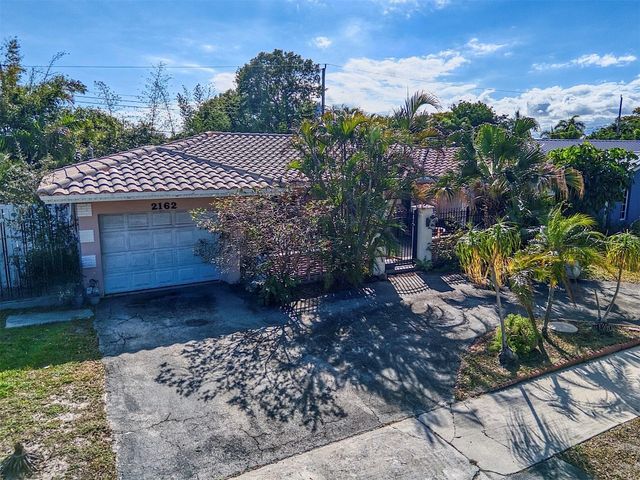 2162 NE 65th Street, Fort Lauderdale, FL 33308