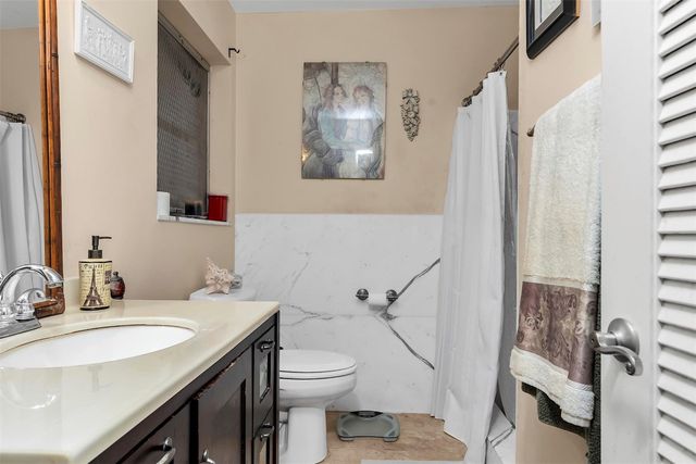 2162 NE 65th Street, Fort Lauderdale, FL 33308