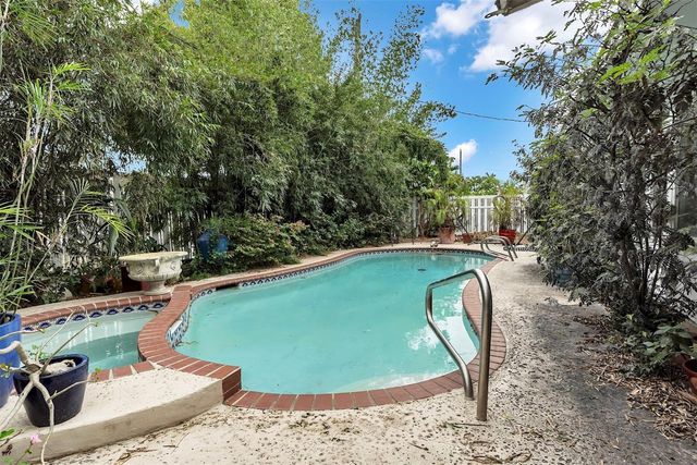 2162 NE 65th Street, Fort Lauderdale, FL 33308