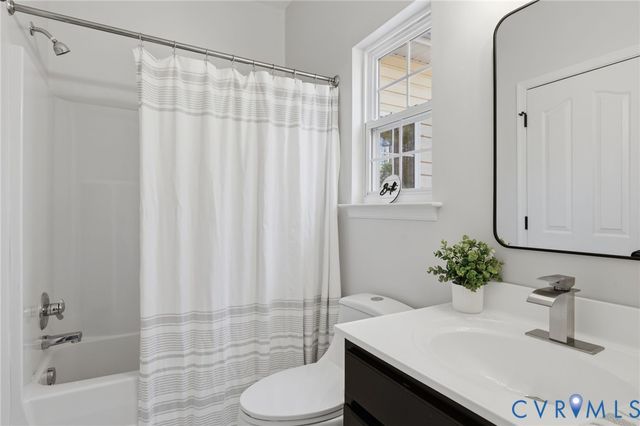 13306 Naylors Blue Ct, Chesterfield, VA 23836