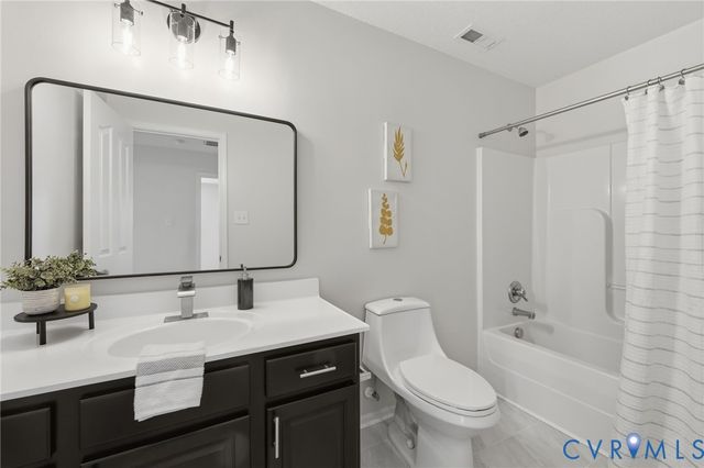 13306 Naylors Blue Ct, Chesterfield, VA 23836