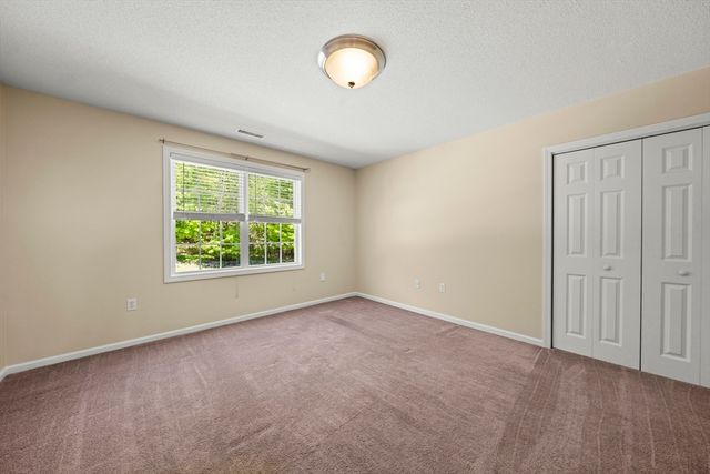 1507 E Mountain Rd, Westfield, MA 01085