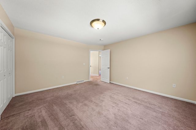 1507 E Mountain Rd, Westfield, MA 01085