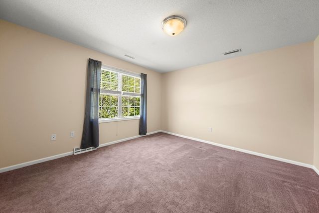 1507 E Mountain Rd, Westfield, MA 01085