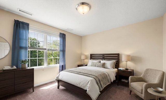 1507 E Mountain Rd, Westfield, MA 01085