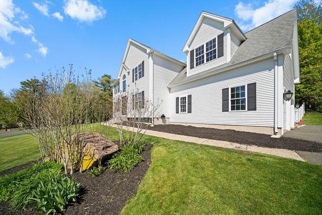 1507 E Mountain Rd, Westfield, MA 01085