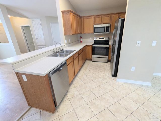 5760 Jade Moon Cir, Milton, FL 32583