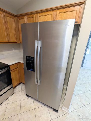 5760 Jade Moon Cir, Milton, FL 32583