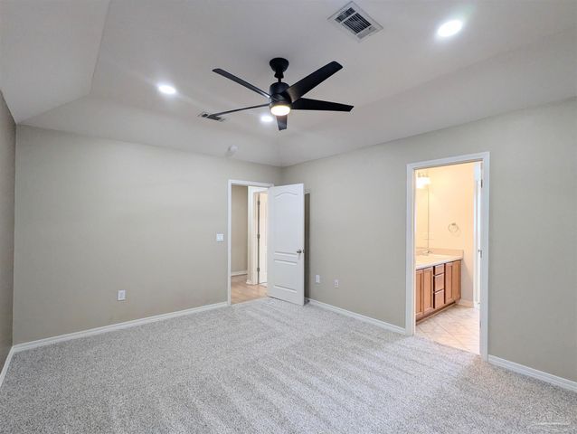 5760 Jade Moon Cir, Milton, FL 32583