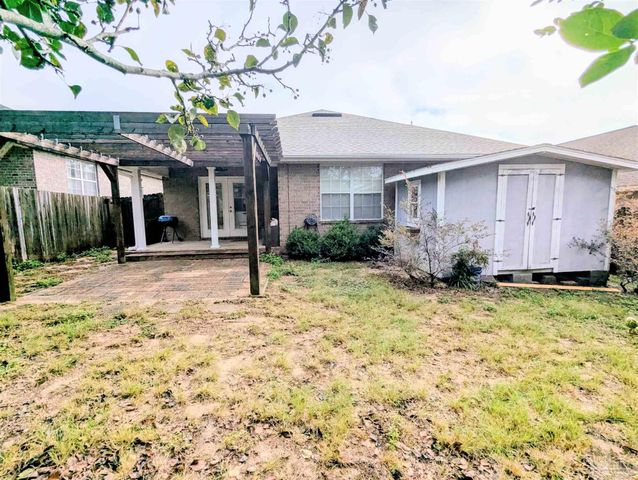 5760 Jade Moon Cir, Milton, FL 32583