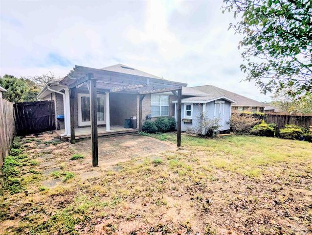 5760 Jade Moon Cir, Milton, FL 32583