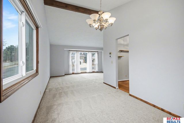 1001 Edgewood Boulevard, Papillion, NE 68046