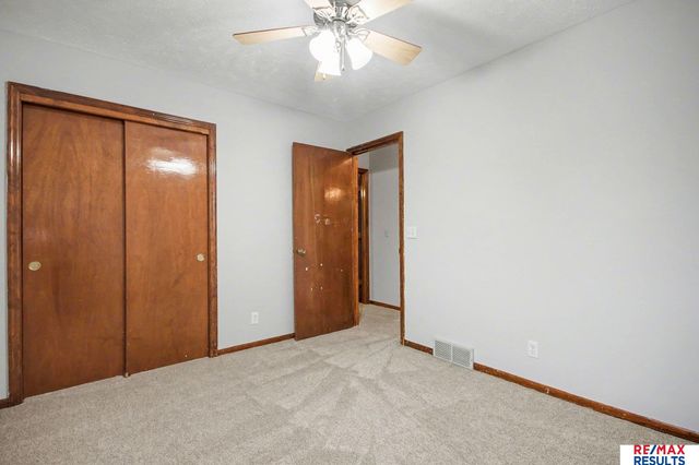 1001 Edgewood Boulevard, Papillion, NE 68046