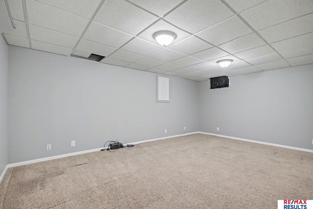 1001 Edgewood Boulevard, Papillion, NE 68046