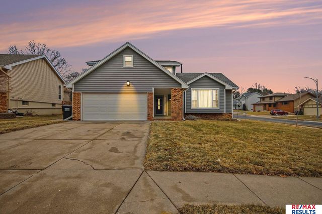 1001 Edgewood Boulevard, Papillion, NE 68046