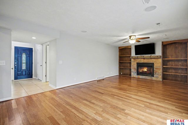 1001 Edgewood Boulevard, Papillion, NE 68046