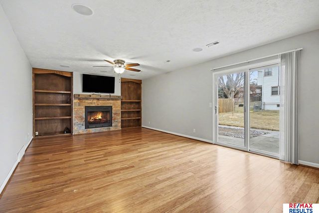 1001 Edgewood Boulevard, Papillion, NE 68046