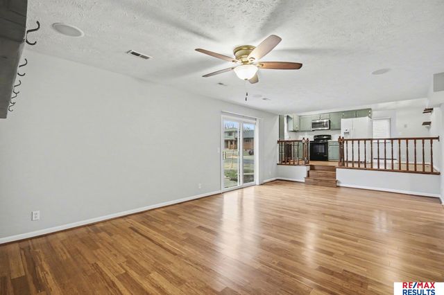 1001 Edgewood Boulevard, Papillion, NE 68046