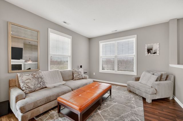 170 80th Street 103, West Des Moines, IA 50266