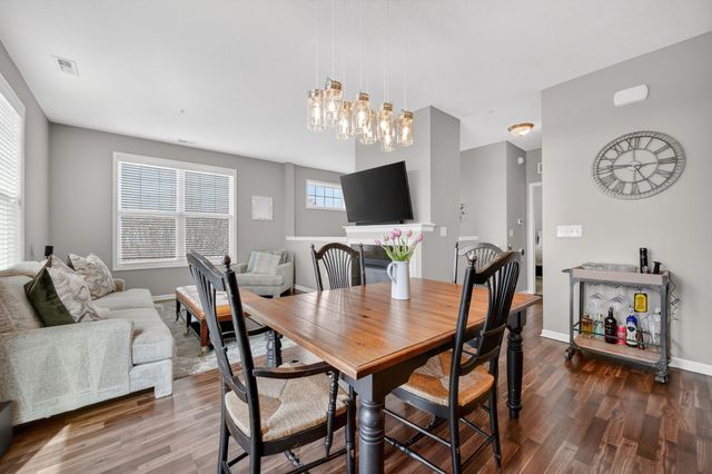 170 80th Street 103, West Des Moines, IA 50266