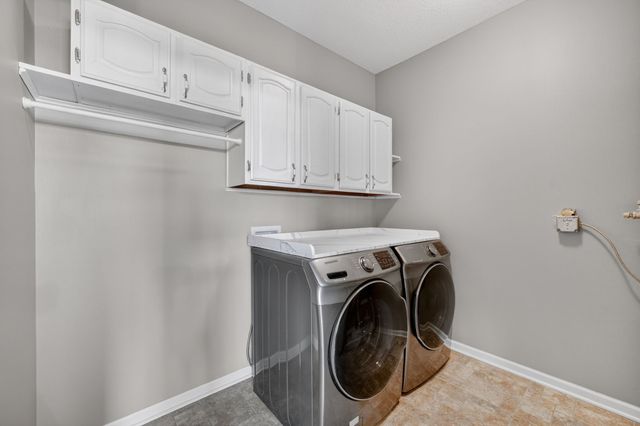 170 80th Street 103, West Des Moines, IA 50266