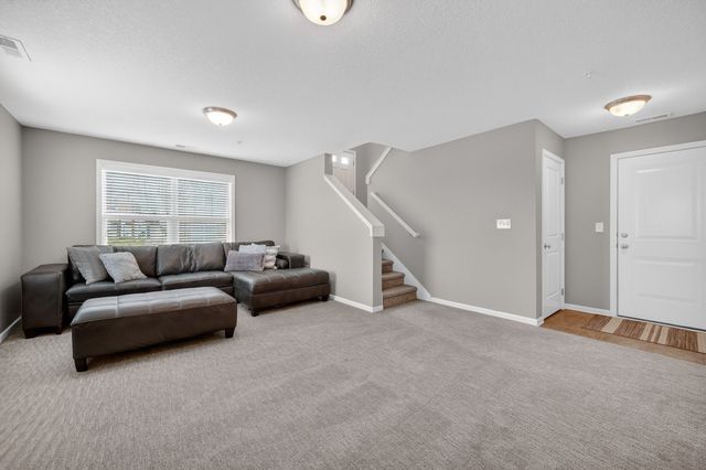 170 80th Street 103, West Des Moines, IA 50266