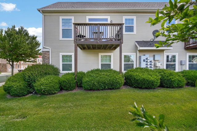 170 80th Street 103, West Des Moines, IA 50266