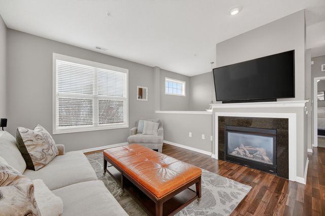 170 80th Street 103, West Des Moines, IA 50266