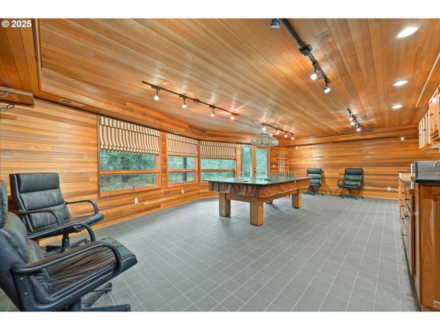 1261 MATHEWS Rd, Washougal, WA 98671