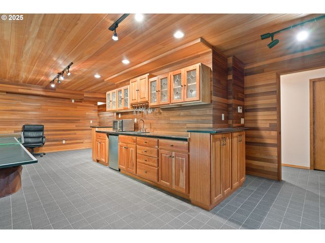 1261 MATHEWS Rd, Washougal, WA 98671