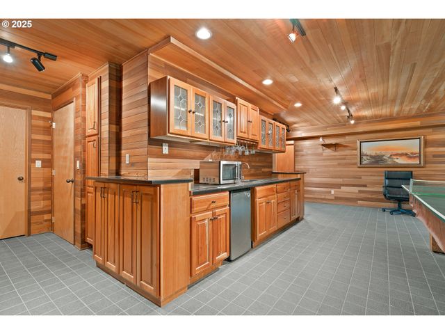 1261 MATHEWS Rd, Washougal, WA 98671