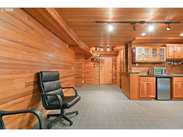 1261 MATHEWS Rd, Washougal, WA 98671
