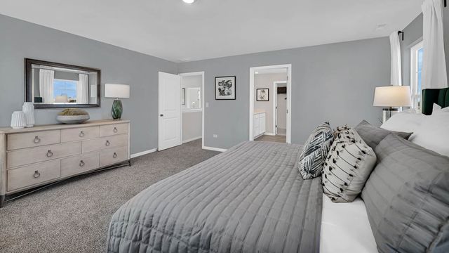 1817 Baler Avenue, Aurora, IL 60503
