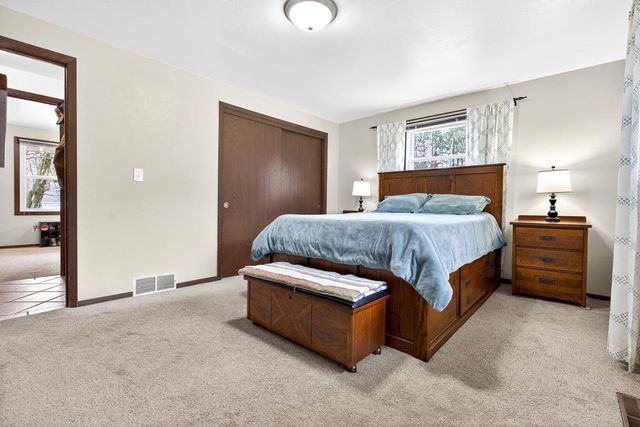 4171 ST FRANCIS PARK DRIVE, Green Bay, WI 54313