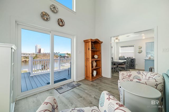 210 W 8th Street, Gulf Shores, AL 36542