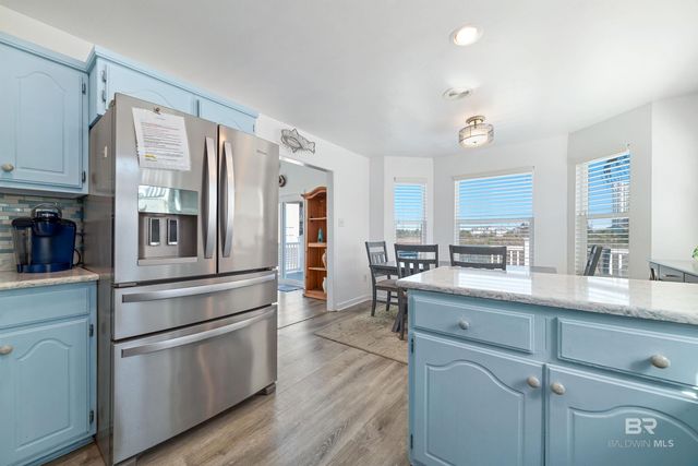 210 W 8th Street, Gulf Shores, AL 36542
