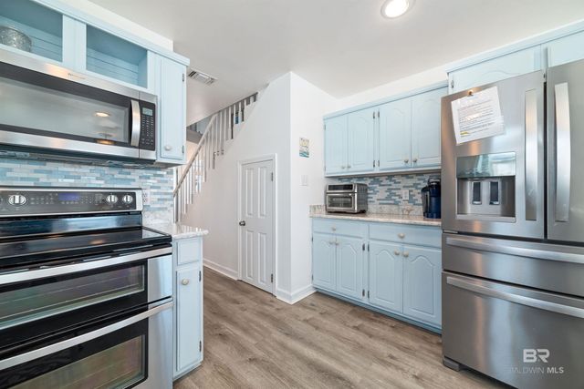 210 W 8th Street, Gulf Shores, AL 36542