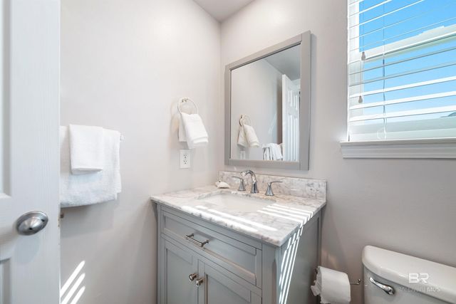 210 W 8th Street, Gulf Shores, AL 36542
