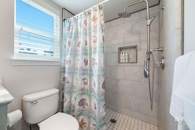 210 W 8th Street, Gulf Shores, AL 36542