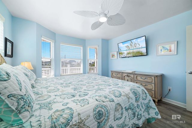 210 W 8th Street, Gulf Shores, AL 36542