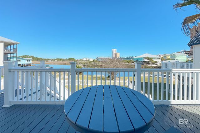 210 W 8th Street, Gulf Shores, AL 36542