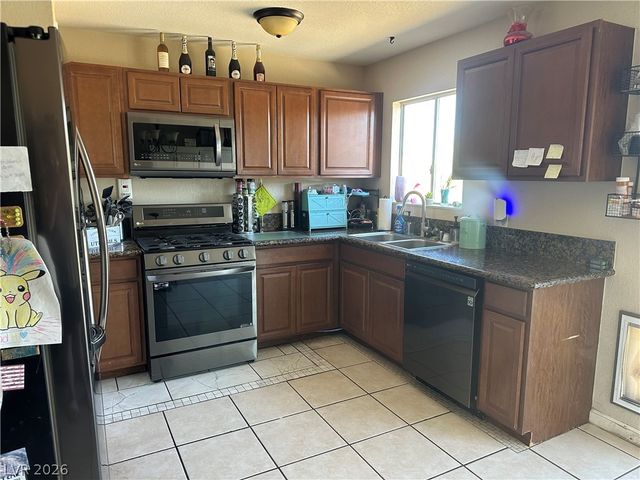 233 Ash Street, Henderson, NV 89015