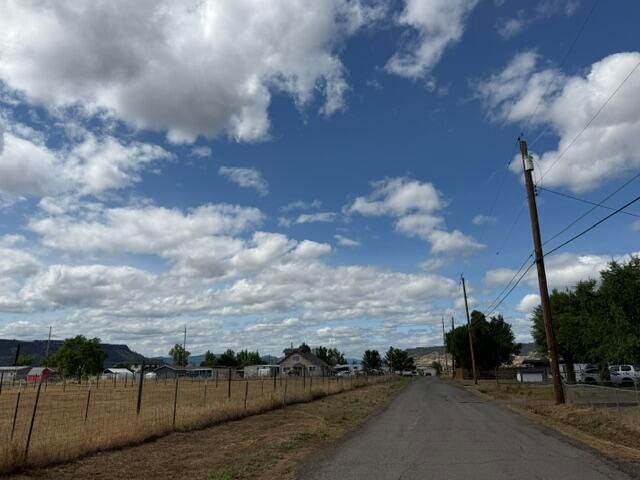 7465 Table Rock Terrace, Central Point, OR 97502
