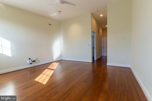 235 W JEFFERSON ST, Philadelphia, PA 19122